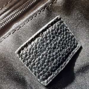 【AT10868】ルイ·ヴィトンの高級レザーチェストポーチ - 都市エリートのための贅沢なアクセサリー | Louis Vuitton Malletier
