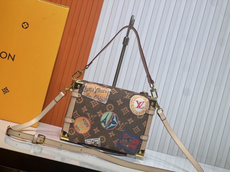 【AT10874】ルイ・ヴィトンのクラシックなハードトランクハンドバッグ - 豪華な旅行風スタイル | LV