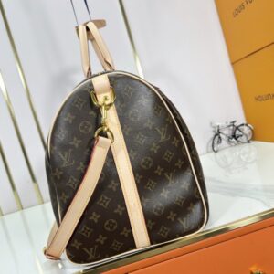 【AT10879】ルイ・ヴィトン(Louis Vuitton) クラシックKeepall 55トラベルバッグ - モノグラムキャンバスでファッション旅行の伝説を継承 | Louis Vuitton