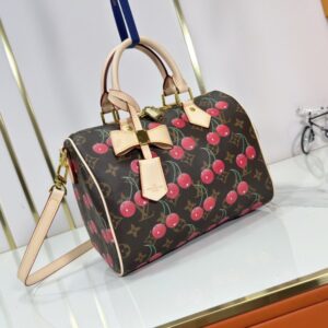 【AT10880】サクラ柄デザインのクラシックなNano Speedyハンドバッグ | Louis Vuitton