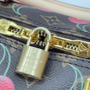 【AT10880】サクラ柄デザインのクラシックなNano Speedyハンドバッグ | Louis Vuitton