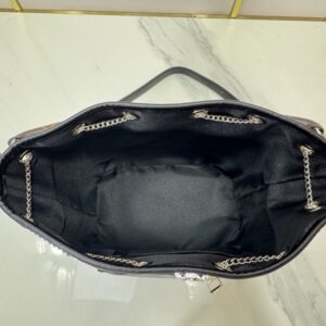 【AT10881】ルイ・ヴィトン ゴールドラムスキン バケツバッグ LV Vibeシリーズからのインスピレーションを活かした高級ブラックラムスキンバッグ | Louis Vuitton
