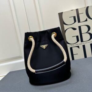 【AT10884】プラダ（Prada）高級水桶バッグ、新しいスタイルで都市のファッションを演出 | Prada Milano