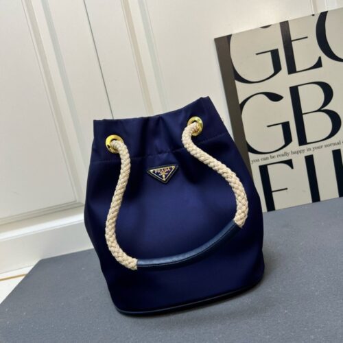【AT10887】Prada（プラダ）Re-Nylonシリーズ ハンドバッグ - 都会の贅沢なファッションアイテム | Prada Milano