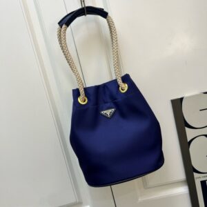 【AT10887】Prada（プラダ）Re-Nylonシリーズ ハンドバッグ - 都会の贅沢なファッションアイテム | Prada Milano