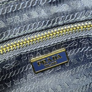 【AT10887】Prada（プラダ）Re-Nylonシリーズ ハンドバッグ - 都会の贅沢なファッションアイテム | Prada Milano