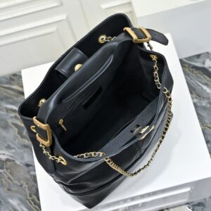 【AT10892】Chanel クラシックなダイヤ型牛革トートバッグ - ゴールドチェーン付き | Chanel Paris