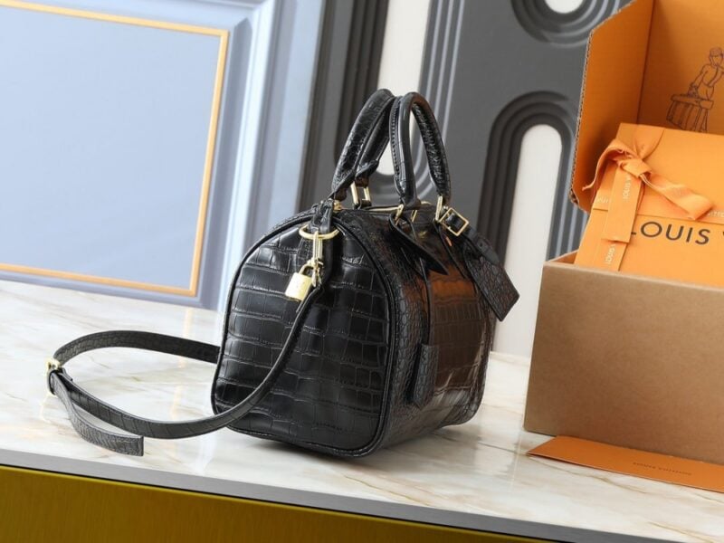 【AT11063】高級クロコ型押し牛革ハンドバッグ - Elegant Croco Leather Handbag | Louis Vuitton Paris