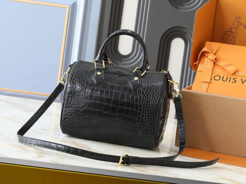 【AT11063】高級クロコ型押し牛革ハンドバッグ - Elegant Croco Leather Handbag | Louis Vuitton Paris
