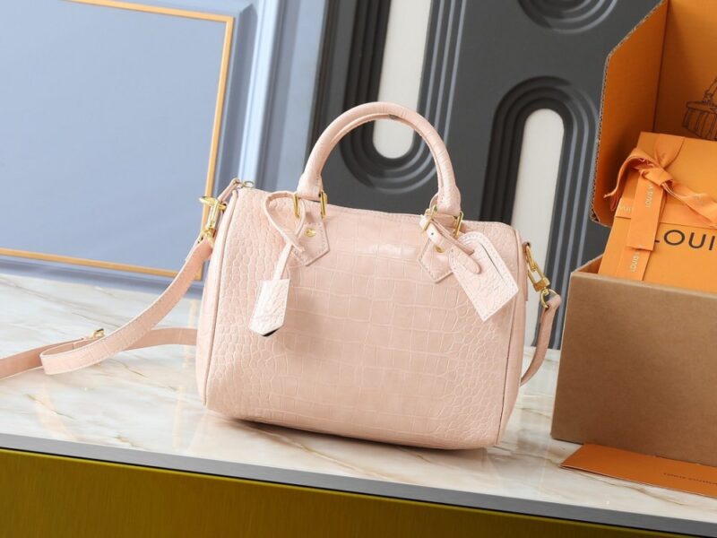 【AT11066】ルイ・ヴィトン モノグラムエンボス加工 クロコダイル柄 牛革 ハンドバッグ 25cm | Louis Vuitton