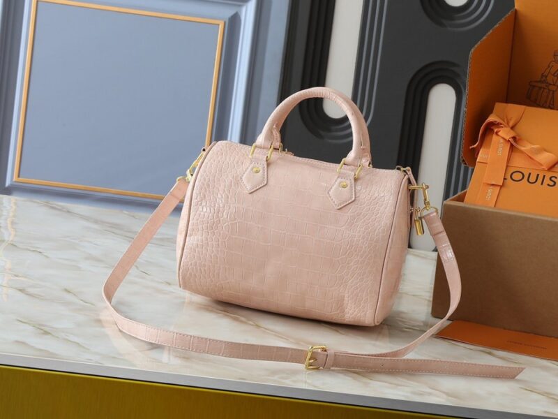 【AT11066】ルイ・ヴィトン モノグラムエンボス加工 クロコダイル柄 牛革 ハンドバッグ 25cm | Louis Vuitton