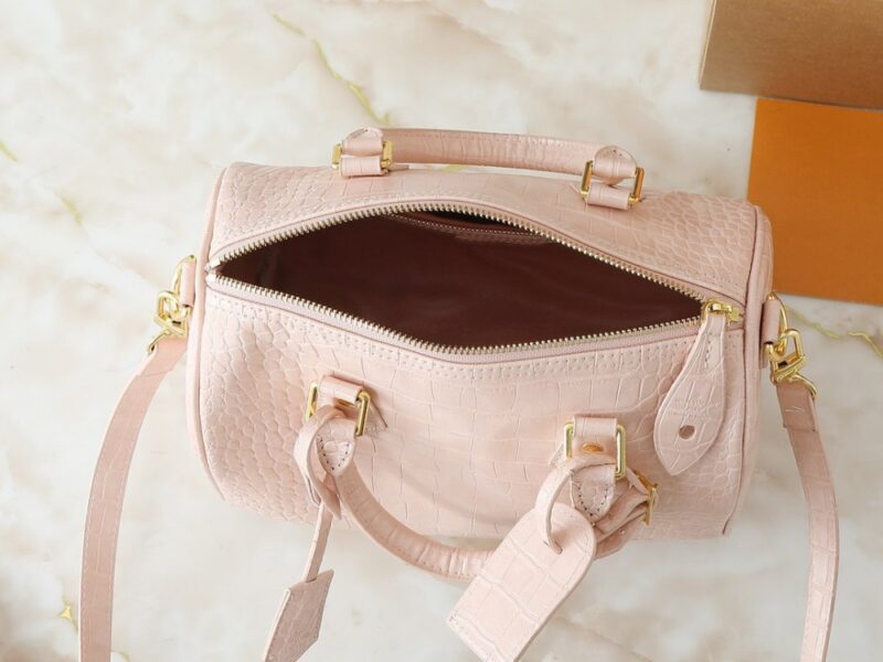 【AT11066】ルイ・ヴィトン モノグラムエンボス加工 クロコダイル柄 牛革 ハンドバッグ 25cm | Louis Vuitton