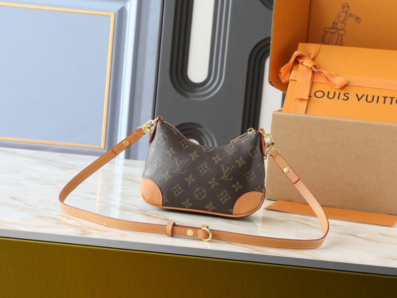 【AT11069】ルイ・ヴィトンのモノグラムキャンバス素材 ナノ・ブローニュハンドバッグ | Louis Vuitton Paris