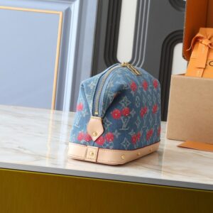 【AT11071】ルイ・ヴィトン × 村上隆  デニムチェリー刺繍大型ポーチ | Louis Vuitton Malletier