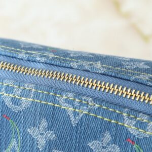 【AT11071】ルイ・ヴィトン × 村上隆  デニムチェリー刺繍大型ポーチ | Louis Vuitton Malletier