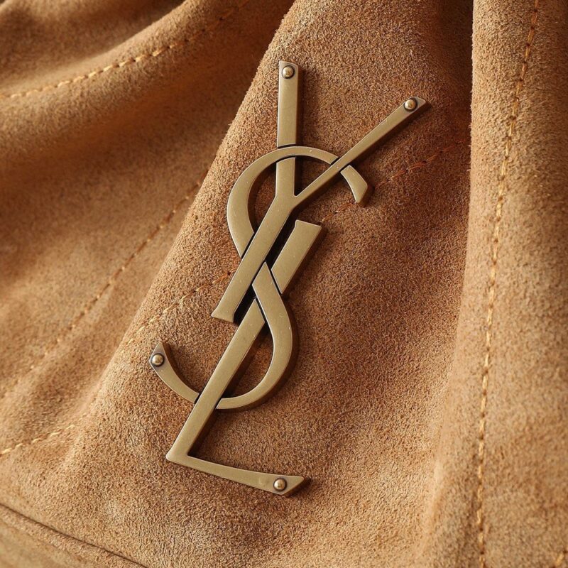 【AT11073】サンローランのスエードショッピングバッグ： クラシックなエレガンスと柔らかな質感を融合 | Saint Laurent Paris
