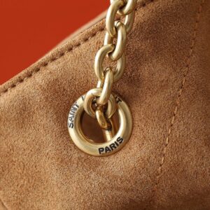【AT11073】サンローランのスエードショッピングバッグ： クラシックなエレガンスと柔らかな質感を融合 | Saint Laurent Paris