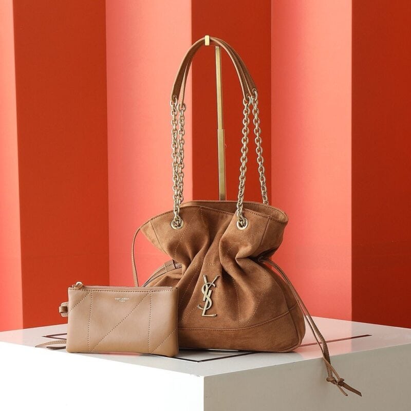 【AT11074】YSL（イヴ・サンローラン）のスエードチェーンハンドバッグ、フレンチエレガンスを究極に表現 | Saint Laurent