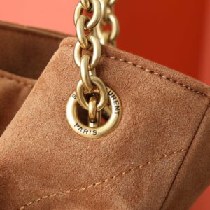 【AT11074】YSL（イヴ・サンローラン）のスエードチェーンハンドバッグ、フレンチエレガンスを究極に表現 | Saint Laurent
