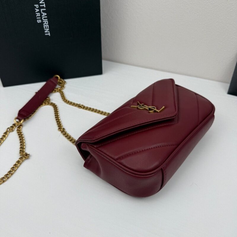 【AT11080】サンローラン クラシックミニLOULOUシリーズ ワインレッドの小羊革チェーンバッグ | Saint Laurent Paris