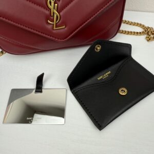 【AT11080】サンローラン クラシックミニLOULOUシリーズ ワインレッドの小羊革チェーンバッグ | Saint Laurent Paris
