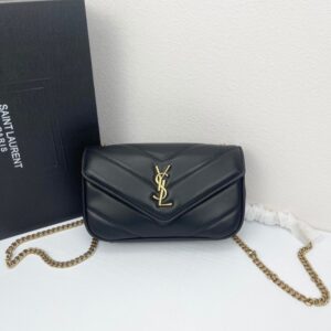 【AT11081】Saint LaurentのラムスキンミニLOULOUチェーンバッグ - 高級ラムスキン素材、YSLロゴ、多彩な着用方法 | Saint Laurent