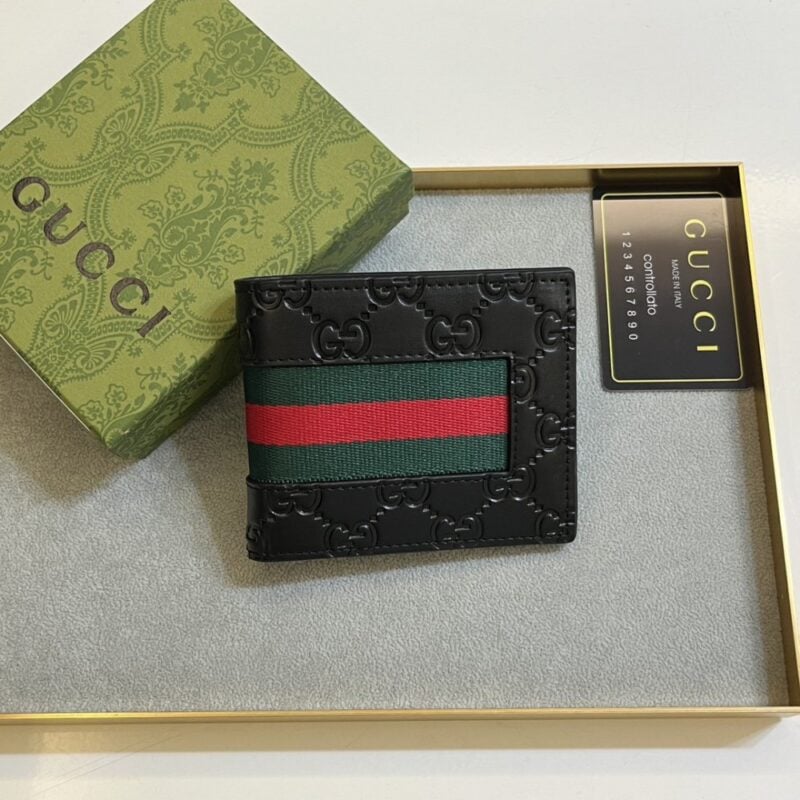 【AT11085】Gucci クラシックレザーウォレット、ファッション愛好家向けの贅沢なアイテム | Gucci Firenze