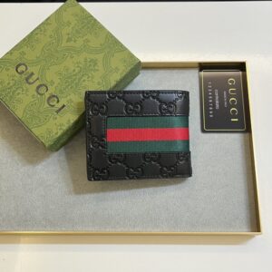 【AT11085】Gucci クラシックレザーウォレット、ファッション愛好家向けの贅沢なアイテム | Gucci Firenze