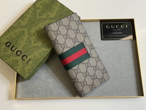 【AT11089】グッチ（Gucci）ブランドの高級キャンバス財布 – 細やかな職人技術と多機能設計 | Gucci Firenze
