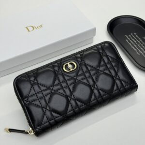 【AT11103】ディオールのラグジュアリーダイヤ柄子羊革財布 | Dior