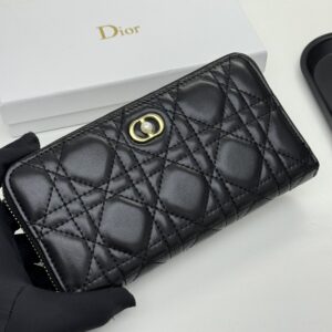 【AT11103】ディオールのラグジュアリーダイヤ柄子羊革財布 | Dior