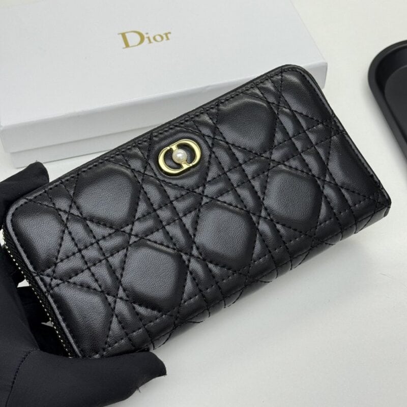 【AT11103】ディオールのラグジュアリーダイヤ柄子羊革財布 | Dior