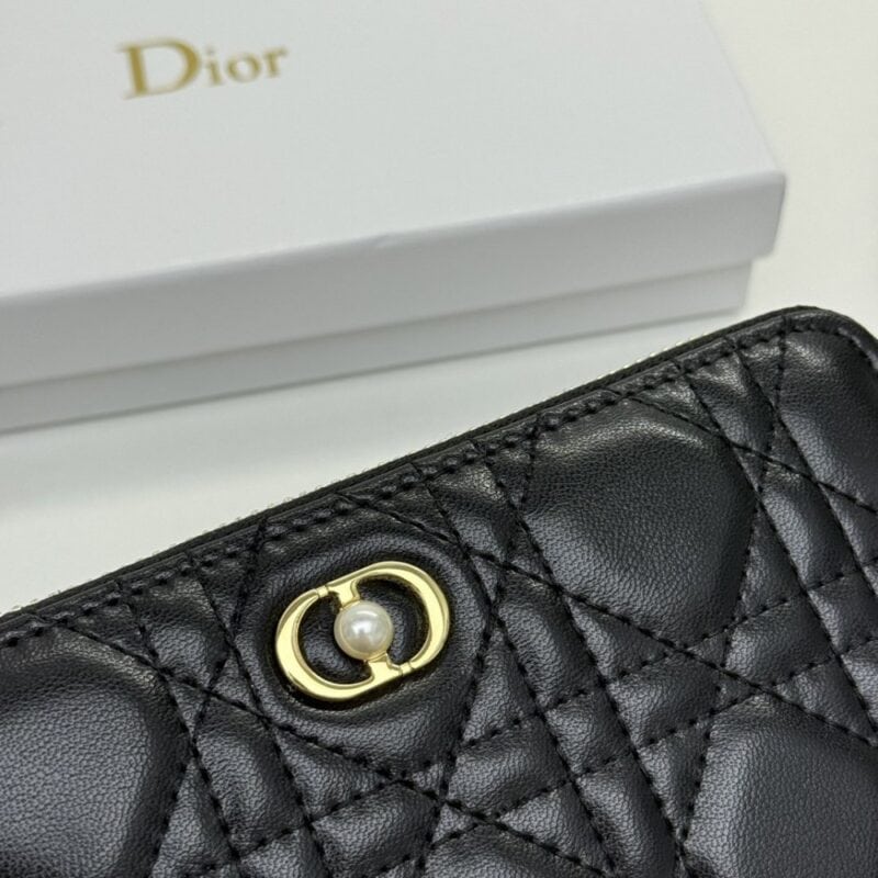 【AT11103】ディオールのラグジュアリーダイヤ柄子羊革財布 | Dior