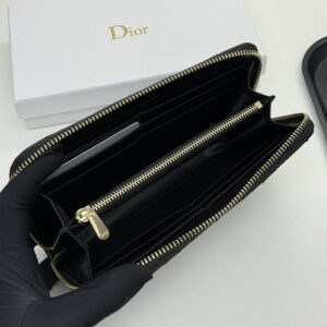 【AT11103】ディオールのラグジュアリーダイヤ柄子羊革財布 | Dior
