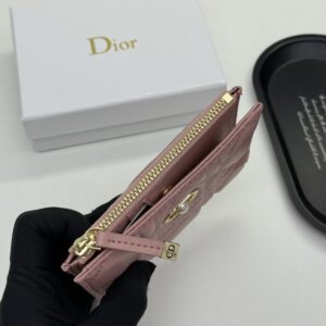 【AT11106】Dior ダイヤ柄小コインケース、エナメル仕上げ、柔らかなピンク羊革、小銭入れ、カード収納、高級感、お洒落なファッション小物 | Christian Dior