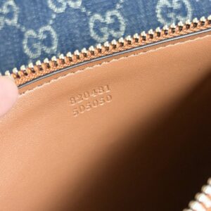 【AT11109】グッチ Totissimaシリーズ トートバッグ - ブルーのモノグラム柄生地、可愛いピンクのクラッチ付き | Gucci