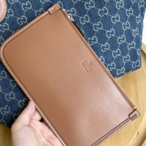 【AT11109】グッチ Totissimaシリーズ トートバッグ - ブルーのモノグラム柄生地、可愛いピンクのクラッチ付き | Gucci