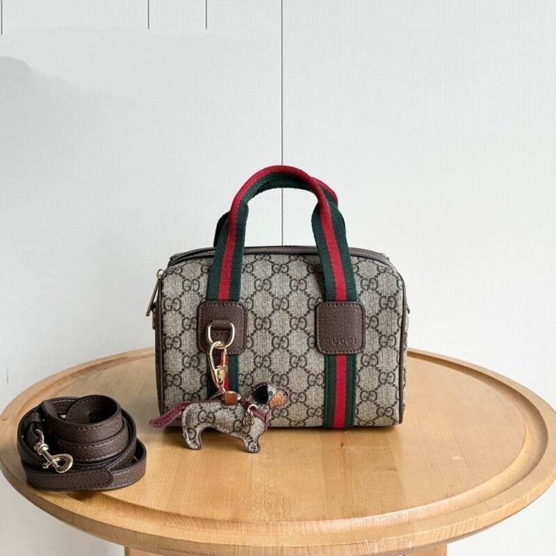 【AT11110】グッチのクラシックな高級ボストンバッグ - ファッションと実用を完璧に融合 | Gucci Italy