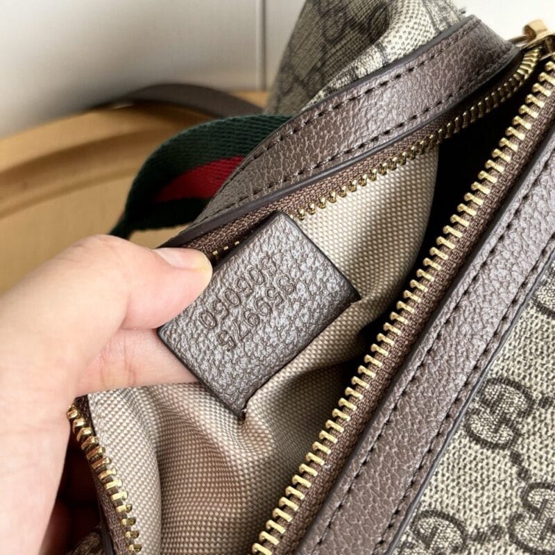 【AT11110】グッチのクラシックな高級ボストンバッグ - ファッションと実用を完璧に融合 | Gucci Italy