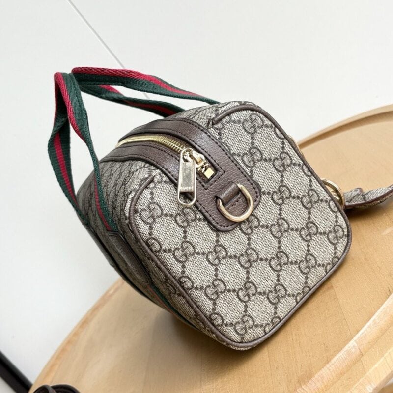 【AT11110】グッチのクラシックな高級ボストンバッグ - ファッションと実用を完璧に融合 | Gucci Italy