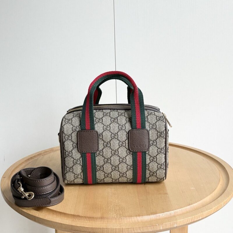 【AT11110】グッチのクラシックな高級ボストンバッグ - ファッションと実用を完璧に融合 | Gucci Italy