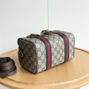 【AT11110】グッチのクラシックな高級ボストンバッグ - ファッションと実用を完璧に融合 | Gucci Italy