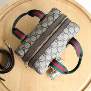 【AT11110】グッチのクラシックな高級ボストンバッグ - ファッションと実用を完璧に融合 | Gucci Italy