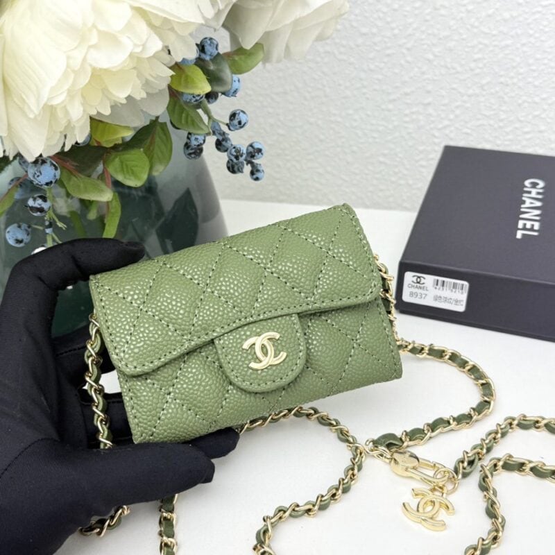 【AT11116】シャネルのクラシックコレクション オリーブグリーンシャークスキン型押しカーフスキンミニウエストバッグ | Chanel Paris