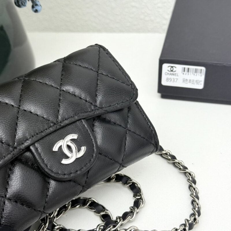 【AT11122】Chanel（シャネル）クラシックコレクション ダイヤ型羊皮レザーバッグ | Chanel Paris