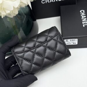 【AT11124】CHANELのクラシックなダイヤモンド柄小羊皮財布 | Chanel