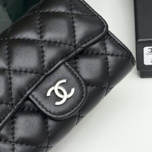【AT11124】CHANELのクラシックなダイヤモンド柄小羊皮財布 | Chanel