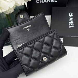 【AT11124】CHANELのクラシックなダイヤモンド柄小羊皮財布 | Chanel
