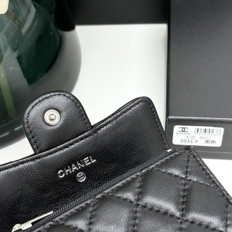 【AT11124】CHANELのクラシックなダイヤモンド柄小羊皮財布 | Chanel