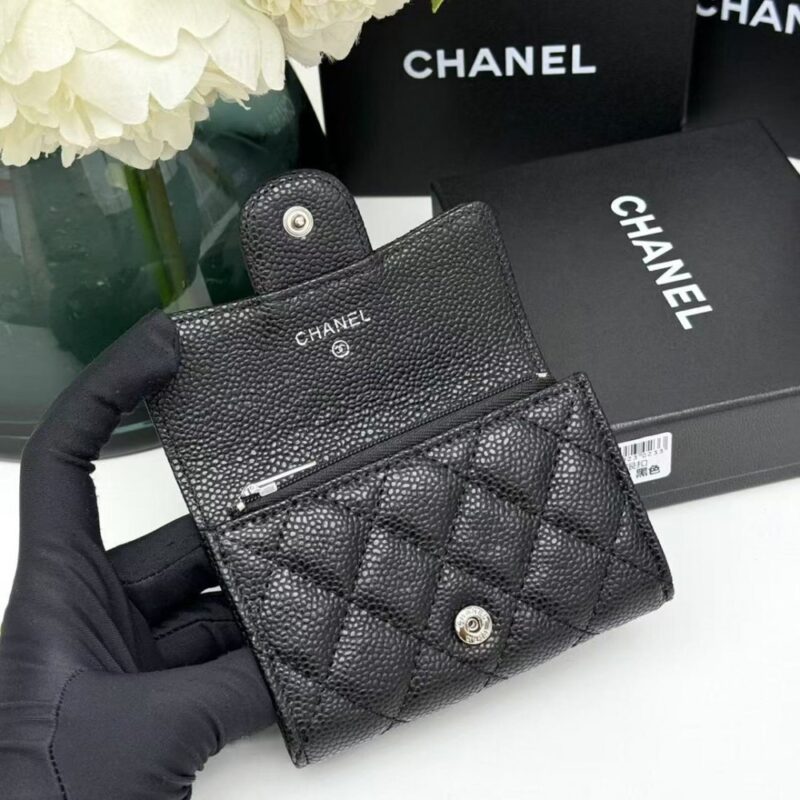 【AT11126】シャネルのクラシックなダイヤ柄ラムスキン財布 - 高級なラムスキン素材、エレガントなデザイン | Chanel